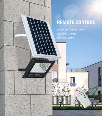 Komersial 100LM/W LED Solar Flood Lights 30w 50w IP67 Kontrol Otomatis